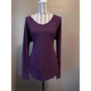 Time and Tru Waffle Knit Top Medium Plum Long Sleeve Exposed Seam Boho Casual